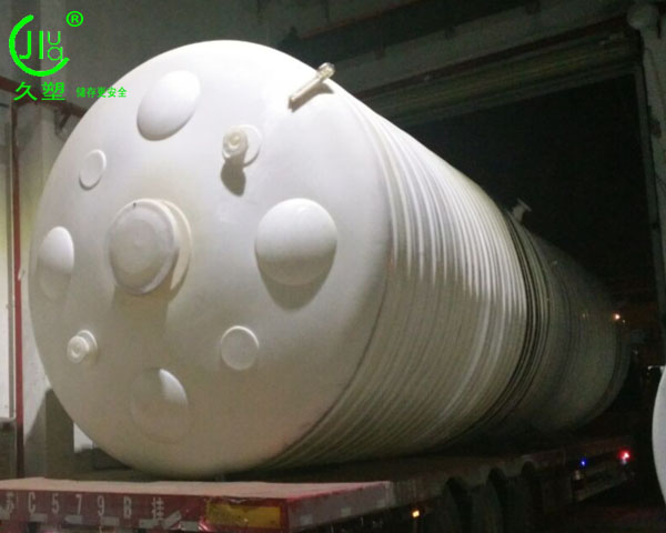 久佳防腐每一臺PE儲罐，都是用心專業(yè)之作！